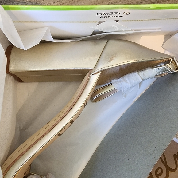 New in original box, Sam Edelman Yaro light gold leather block heels, size 10 - Picture 12 of 12